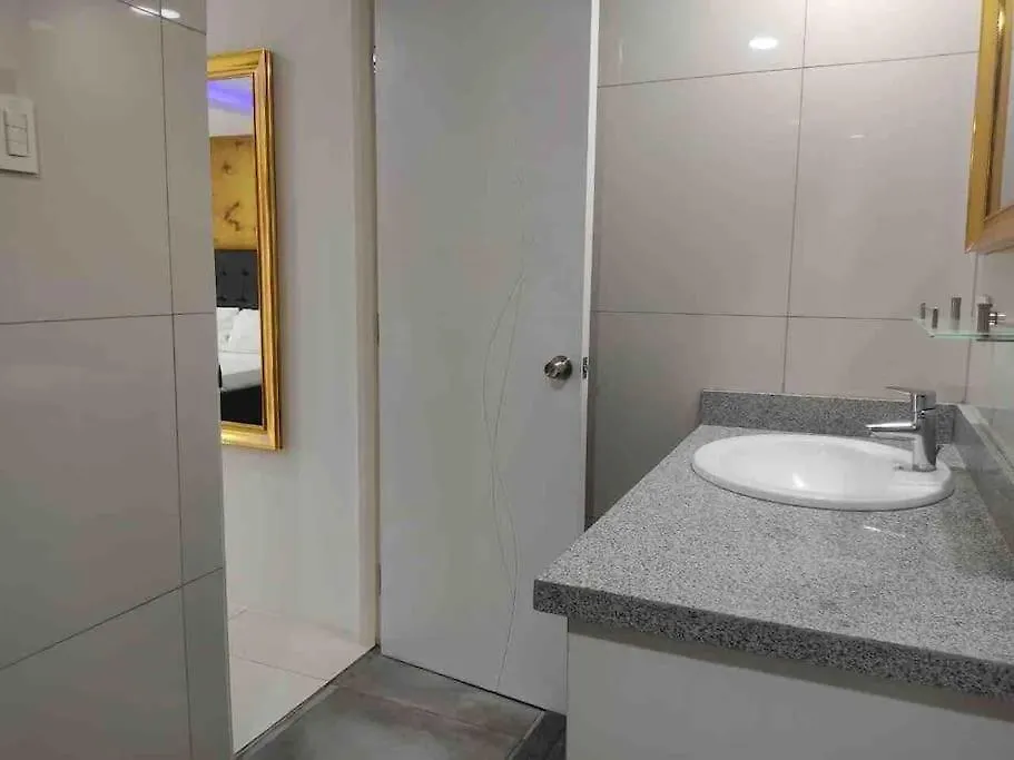 Kandi Palace, 2-Bedroom Serviced Apartment 安吉利斯 0*,