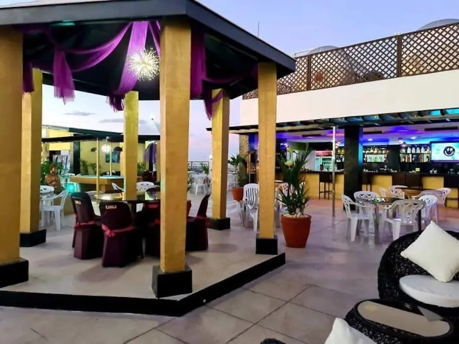 Kandi Palace, 2-Bedroom Serviced Apartment 安吉利斯