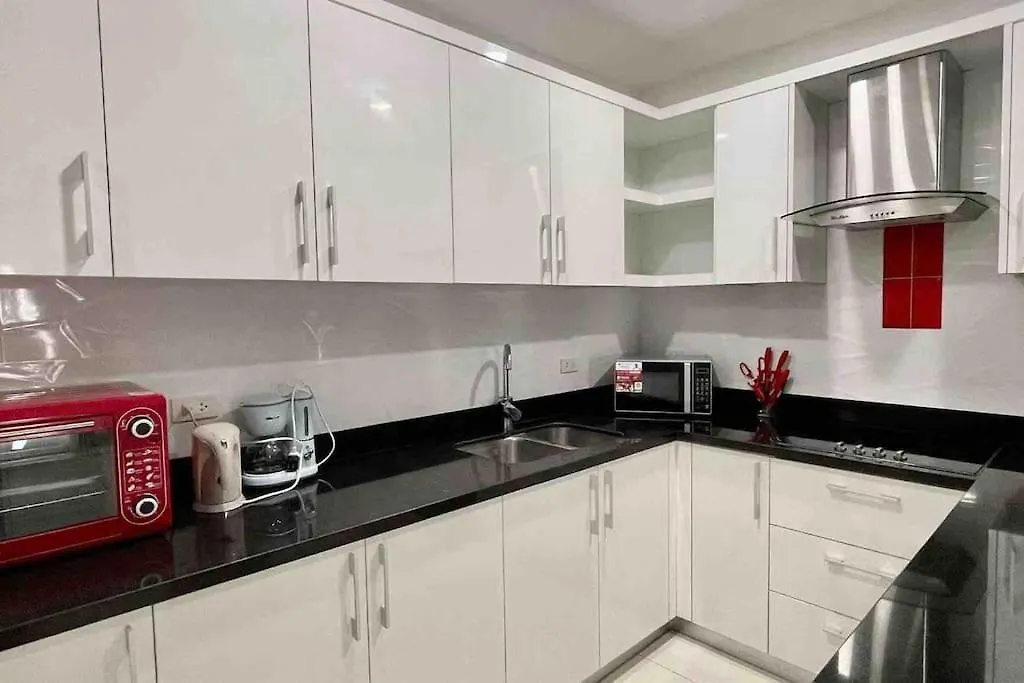Kandi Palace, 2-Bedroom Serviced Apartment 安吉利斯